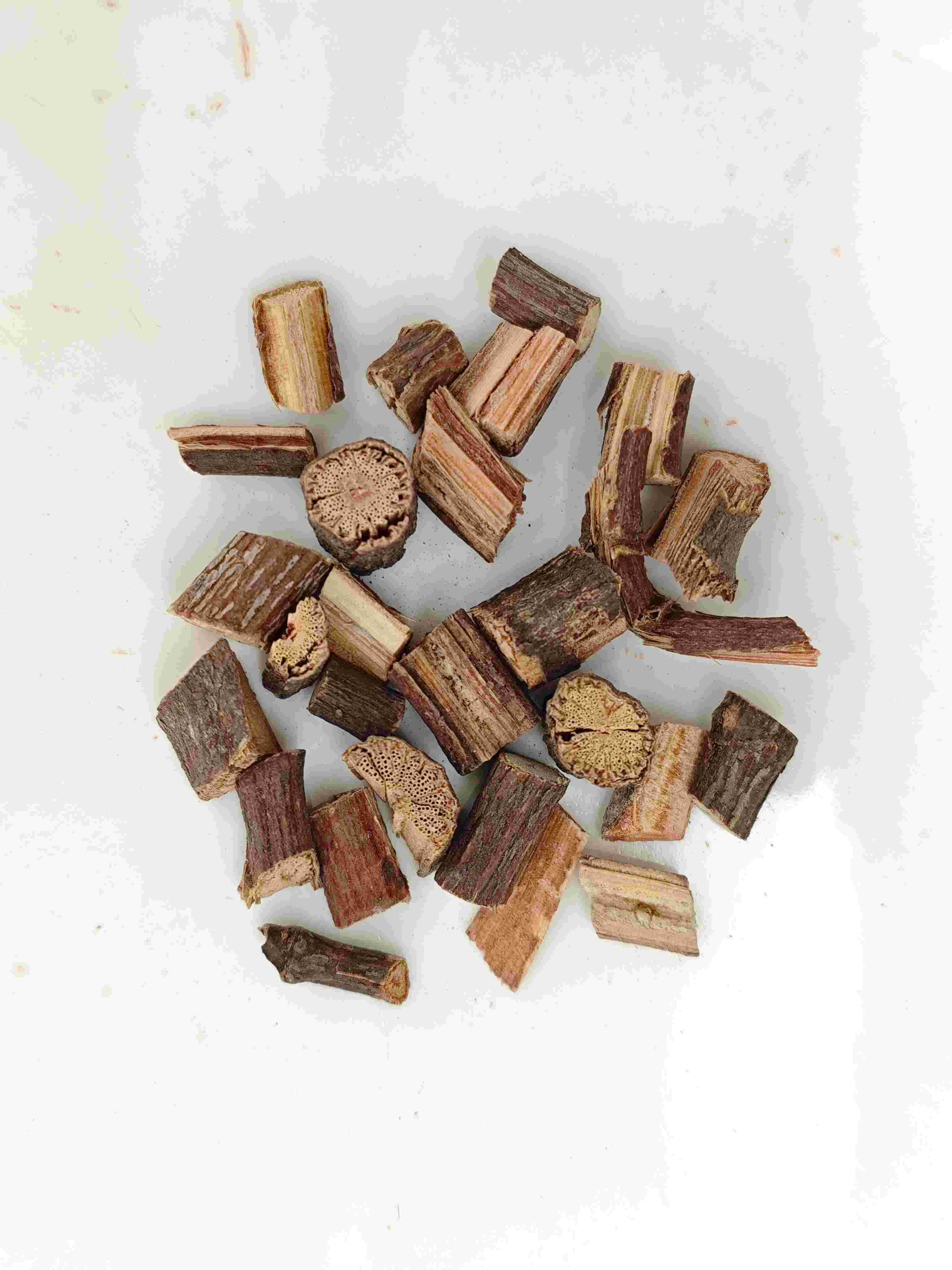 Polygonum Multiflorum Stem (Shouwuteng)