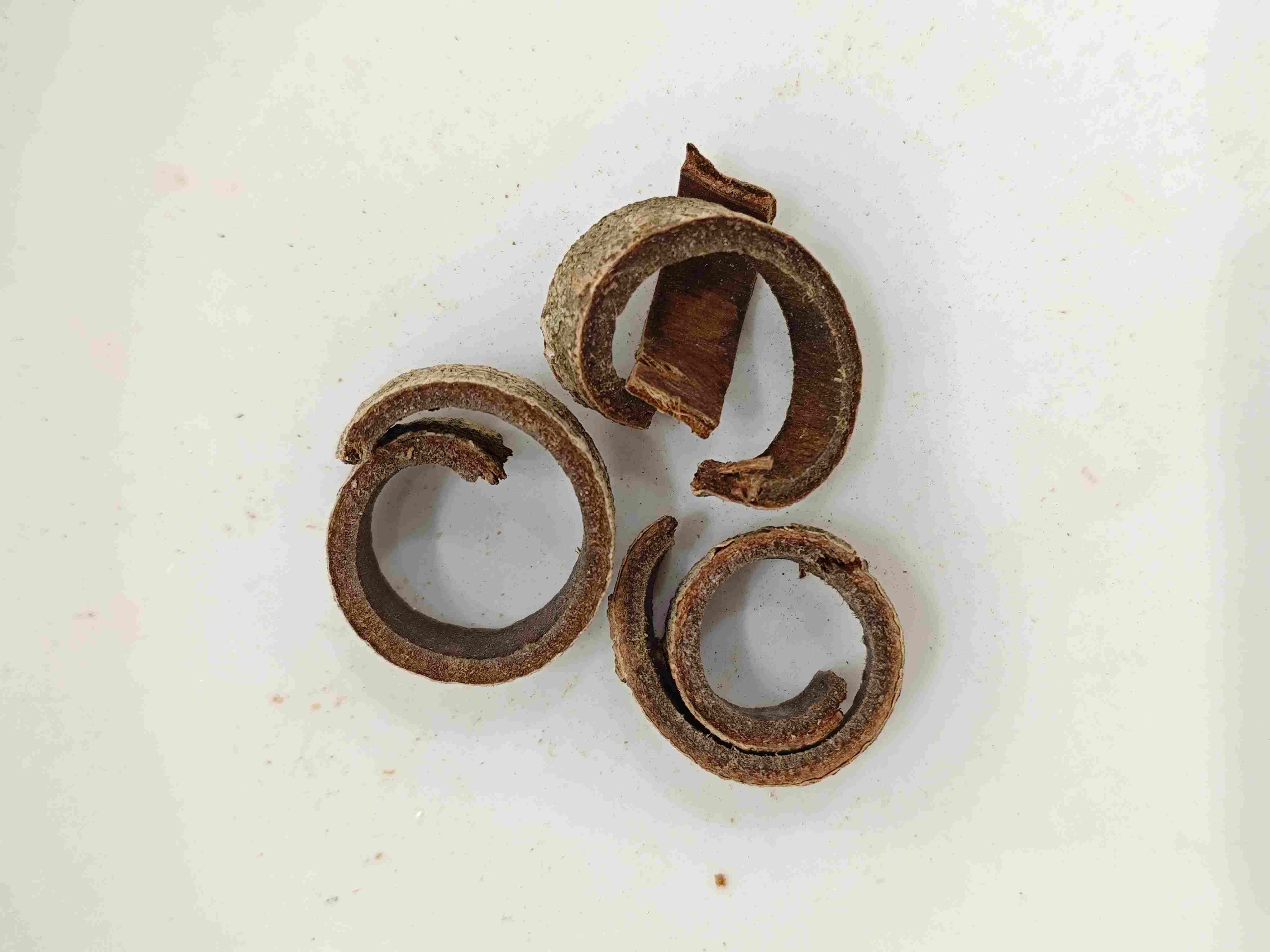 Casca de magnólia (hòupò)